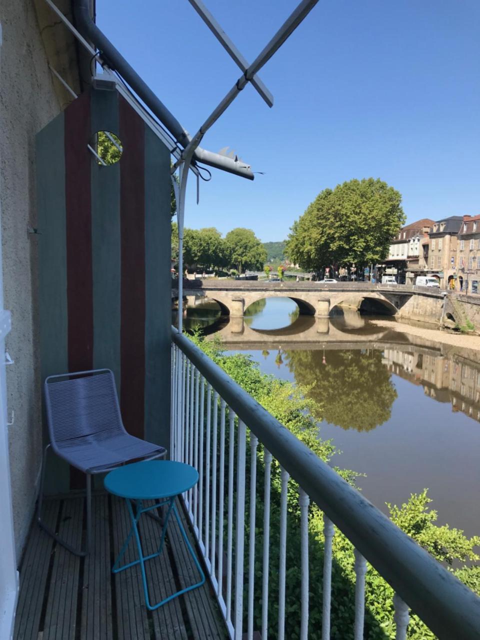 Hotel Des Bains Figeac Zewnętrze zdjęcie