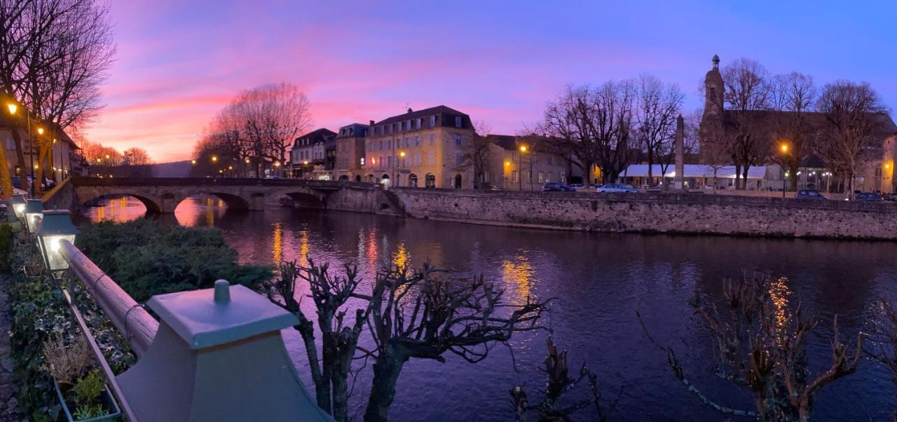 Hotel Des Bains Figeac Zewnętrze zdjęcie